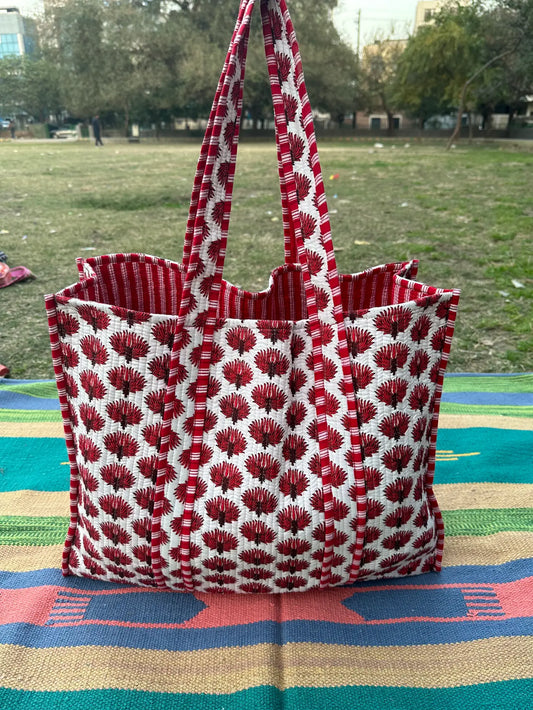 Quilted Cotton Extra Large Tote Bag, Reversible Weekender Shoulder Bag, Eco Friendly Sturdy Grocery Shopping Red White Floral