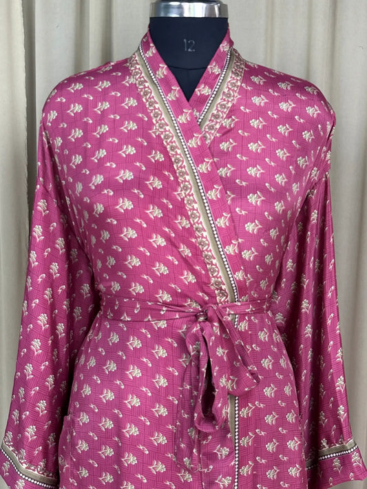 Recycle Silk Sari Women Kimono | Boho Chic Beach Cover Up Vintage Lounge Dressing Robe l Resort Wear Regal Gypsy House Robe | Pink Floral
