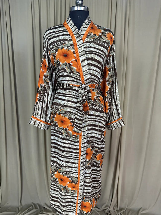 Recycle Silk Sari Women Kimono | Boho Chic Beach Cover Up Vintage Lounge Dressing Robe l Resort Wear Regal Gypsy House Robe | Black Floral