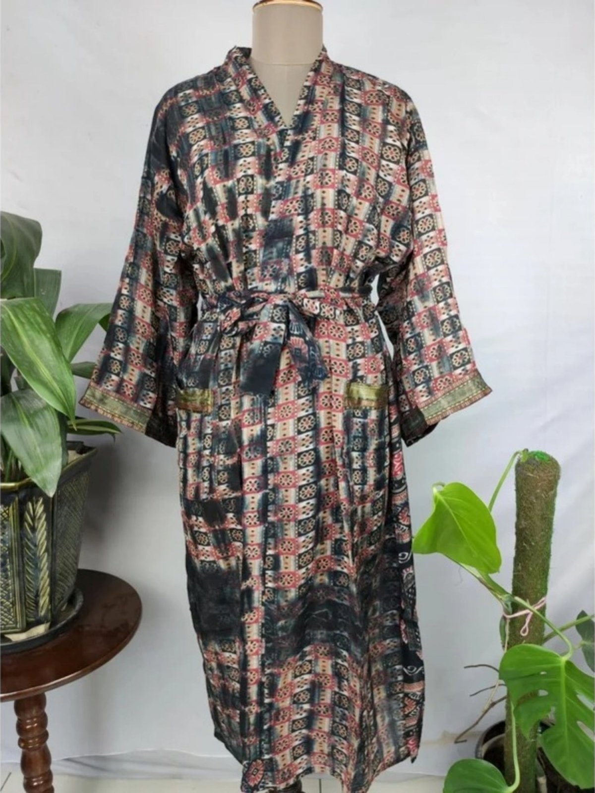 Vintage kimono dressing gown discount