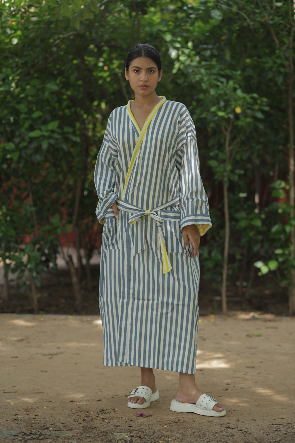 Women's reversible Cotton Kimono Robe in striped with pockets