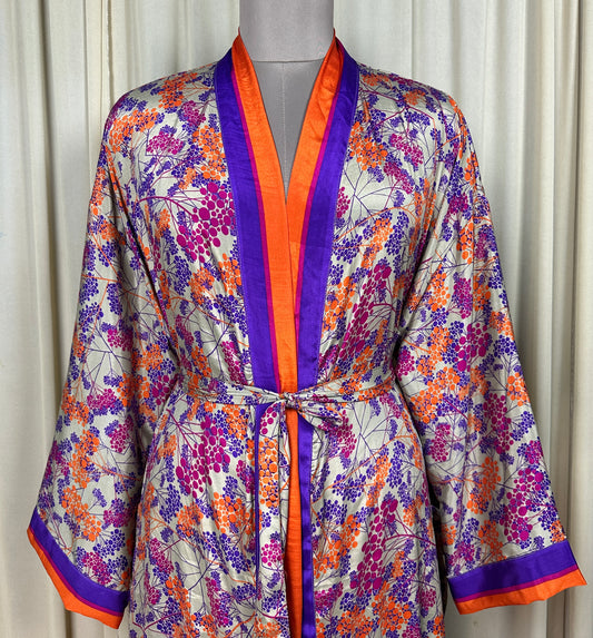 Recycle Silk Sari Women Kimono | Boho Chic Beach Cover Up Vintage Lounge Dressing Robe l Resort Wear Regal Gypsy House Robe, Beige Geometric