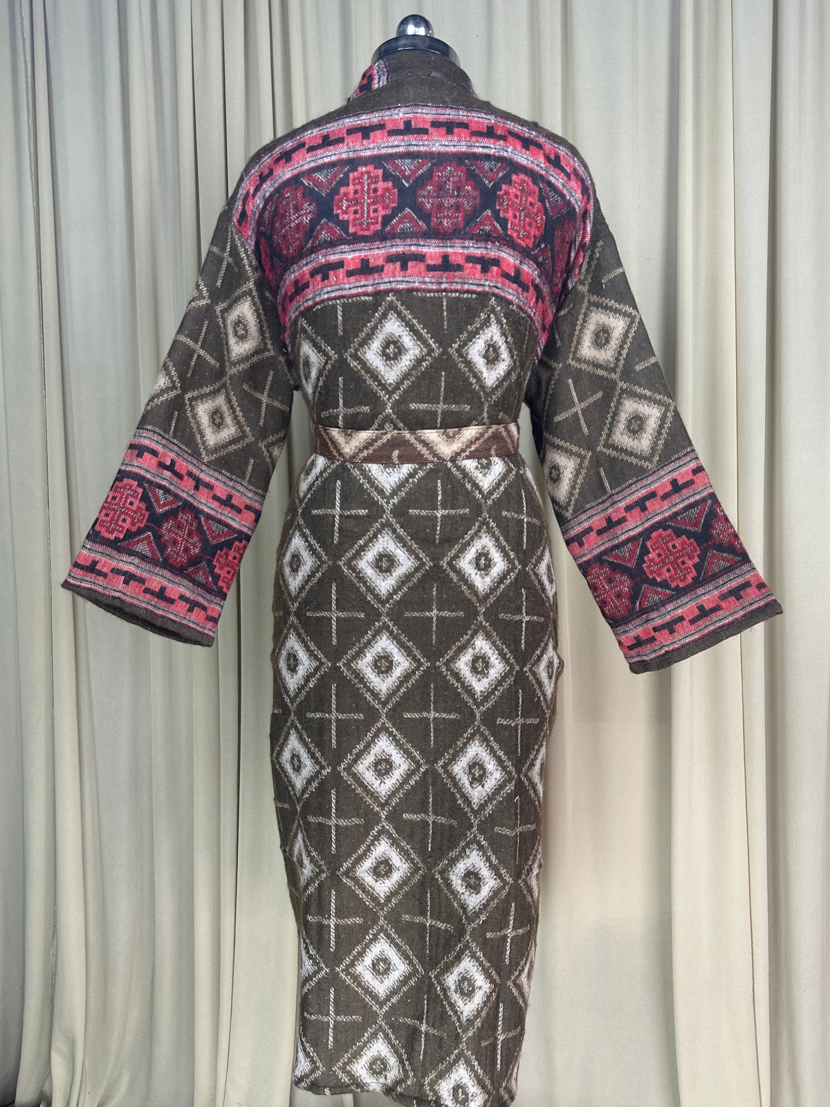 Yak Wool Blend Women Kimono Robe, Cozy Winter Romance Loungewear, Brown Diamond Print Cardigan House Coat with Pockets, Quirky Christmas Gift For Her