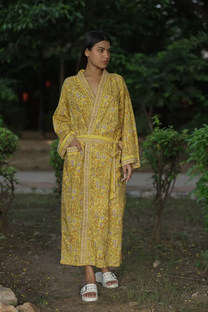 Women's Cotton Long Kimono Robe in floral with pockets
