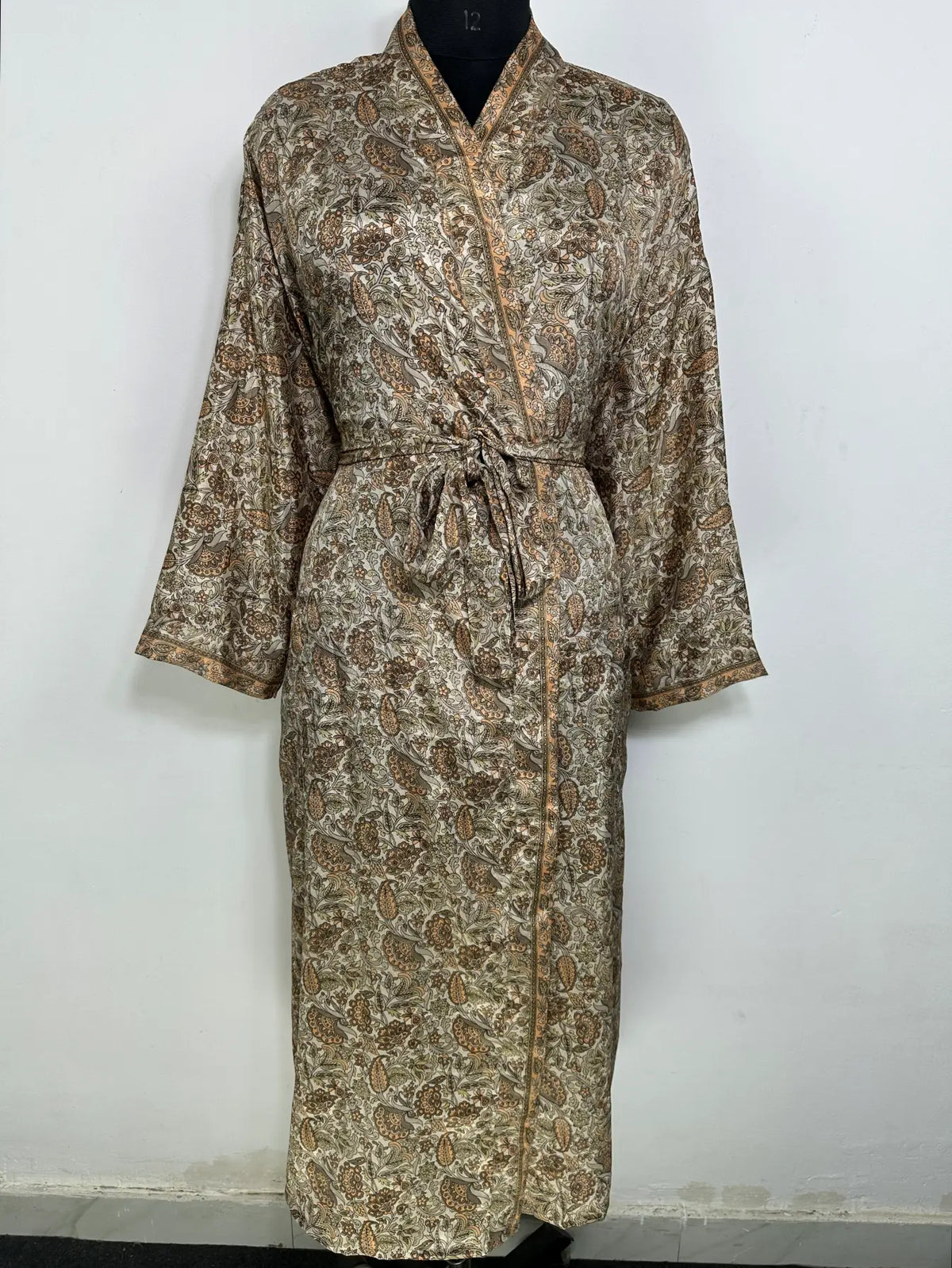 Recycle Silk Sari Women Kimono | Boho Chic Robe House | Beach Cover Up Vintage Bridesmaid Lounge Dressing Gown l Resort Wear Gypsy Nightwear