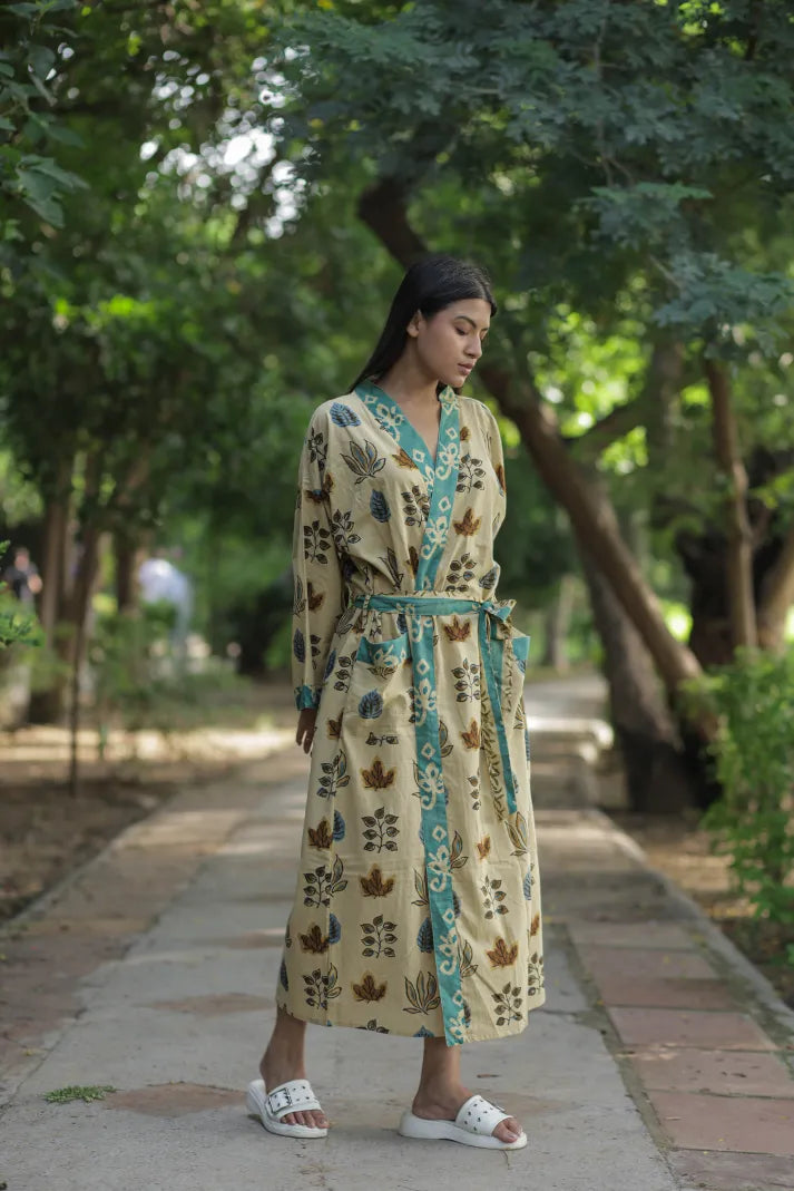 Womens Floral Cotton Kimono Robe, Long Boho Loungewear with Pockets, One Size Lightweight Breathable Dressing Gown for Beach or Spa Outfit Womens Floral Cotton Kimono Robe, Long Boho Loungewear with Pockets, One Size Lightweight Breathable Dressing Gown for Beach or Spa Outfit