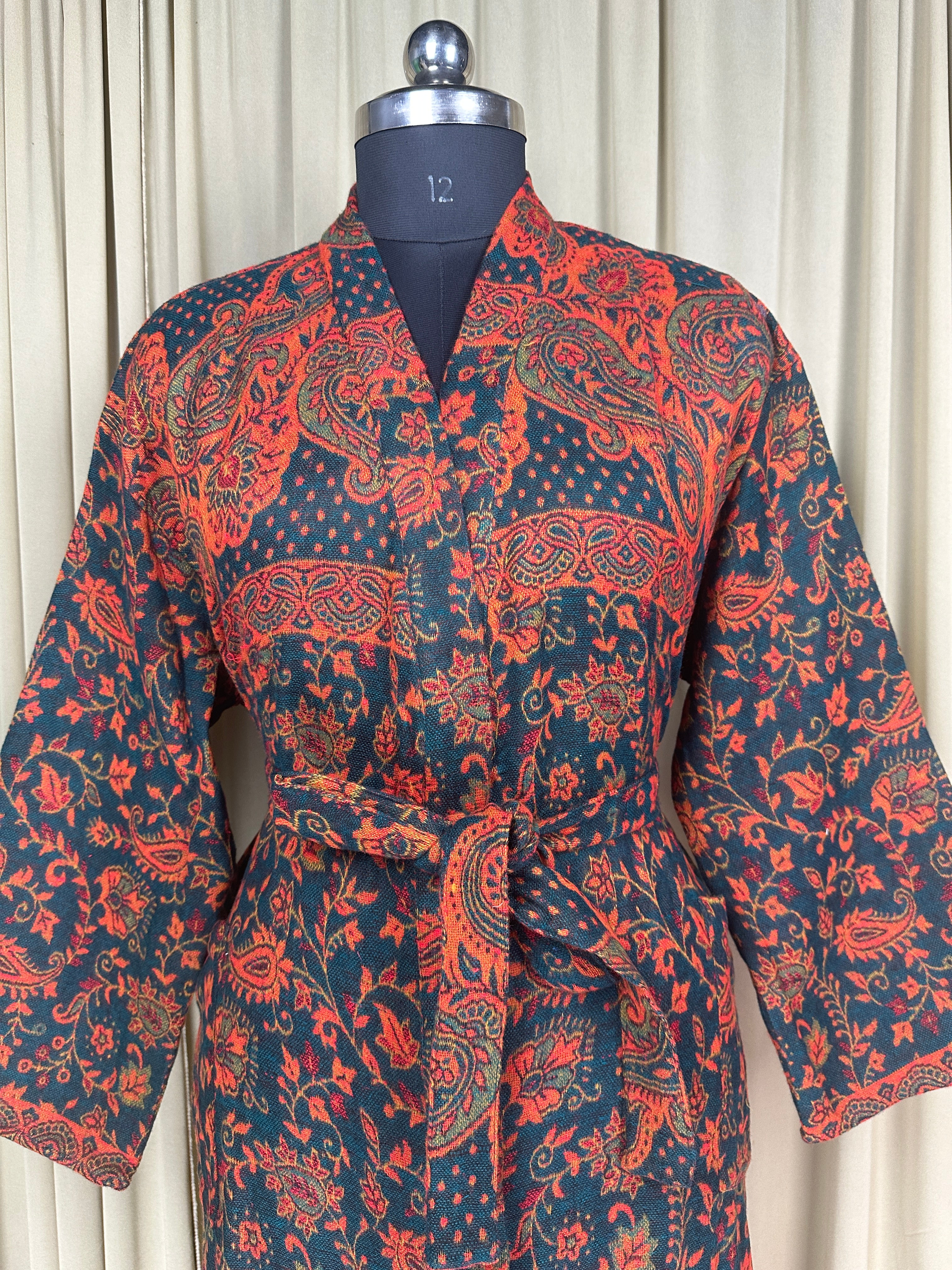 Yak Wool Blend Women Kimono Robe, Cozy Warm Winter Romance Loungewear, Green Paisley Cardigan House Coat with Pockets, Quirky Christmas Gift