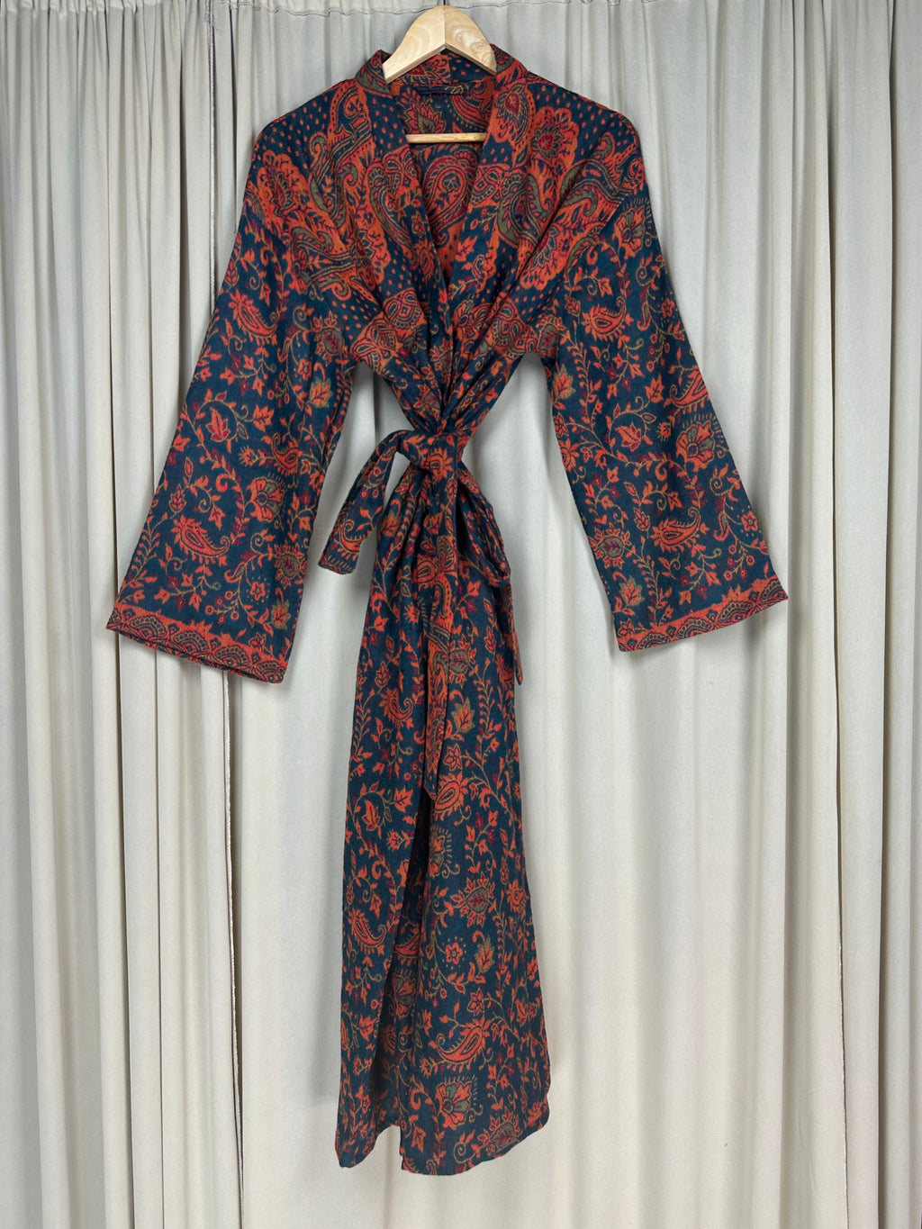 Yak Wool Blend Women Kimono Robe, Cozy Warm Winter Romance Loungewear, Green Paisley Cardigan House Coat with Pockets, Quirky Christmas Gift
