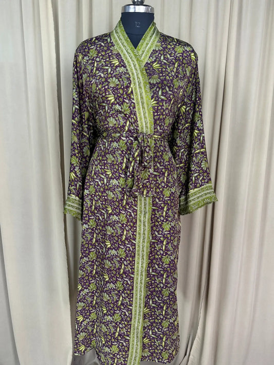Recycle Silk Sari Women Kimono | Boho Chic Beach Cover Up Vintage Lounge Dressing Robe l Resort Wear Regal Gypsy House Robe | Purple Floral