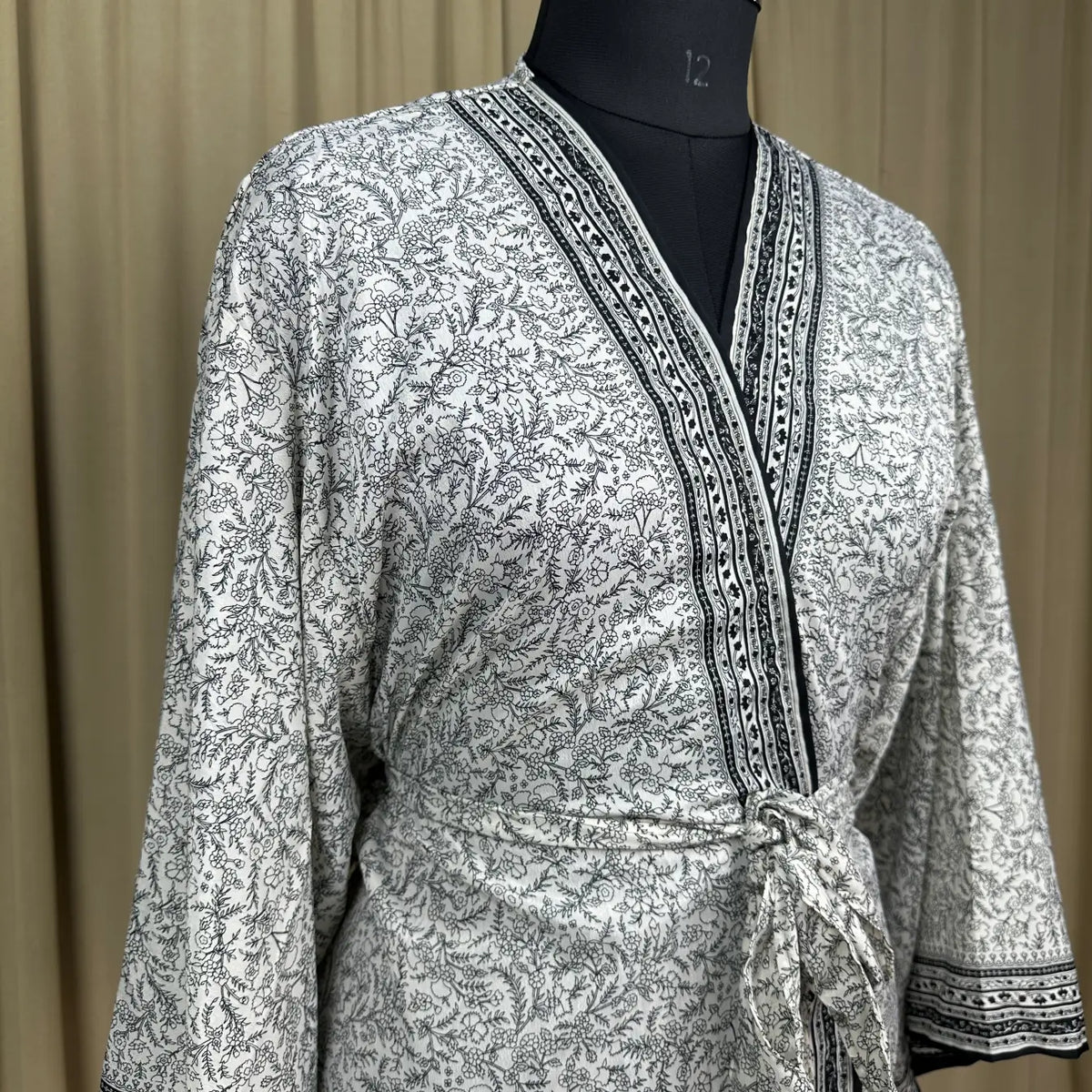 Vintage Silk Kimono Robe in floral