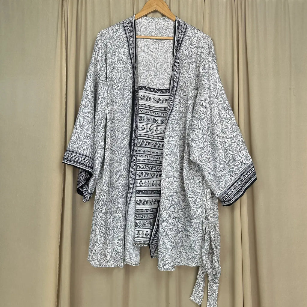 Vintage Silk Kimono Robe in floral
