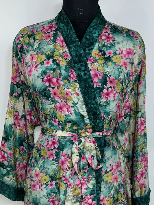 Recycle Silk Sari Women Kimono | Boho Chic Robe House | Beach Cover Up Vintage Bridesmaid Lounge Dressing Gown l Resort Wear Gypsy Nightwear