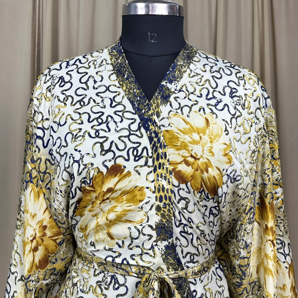 Vintage Silk Kimono Robe in floral