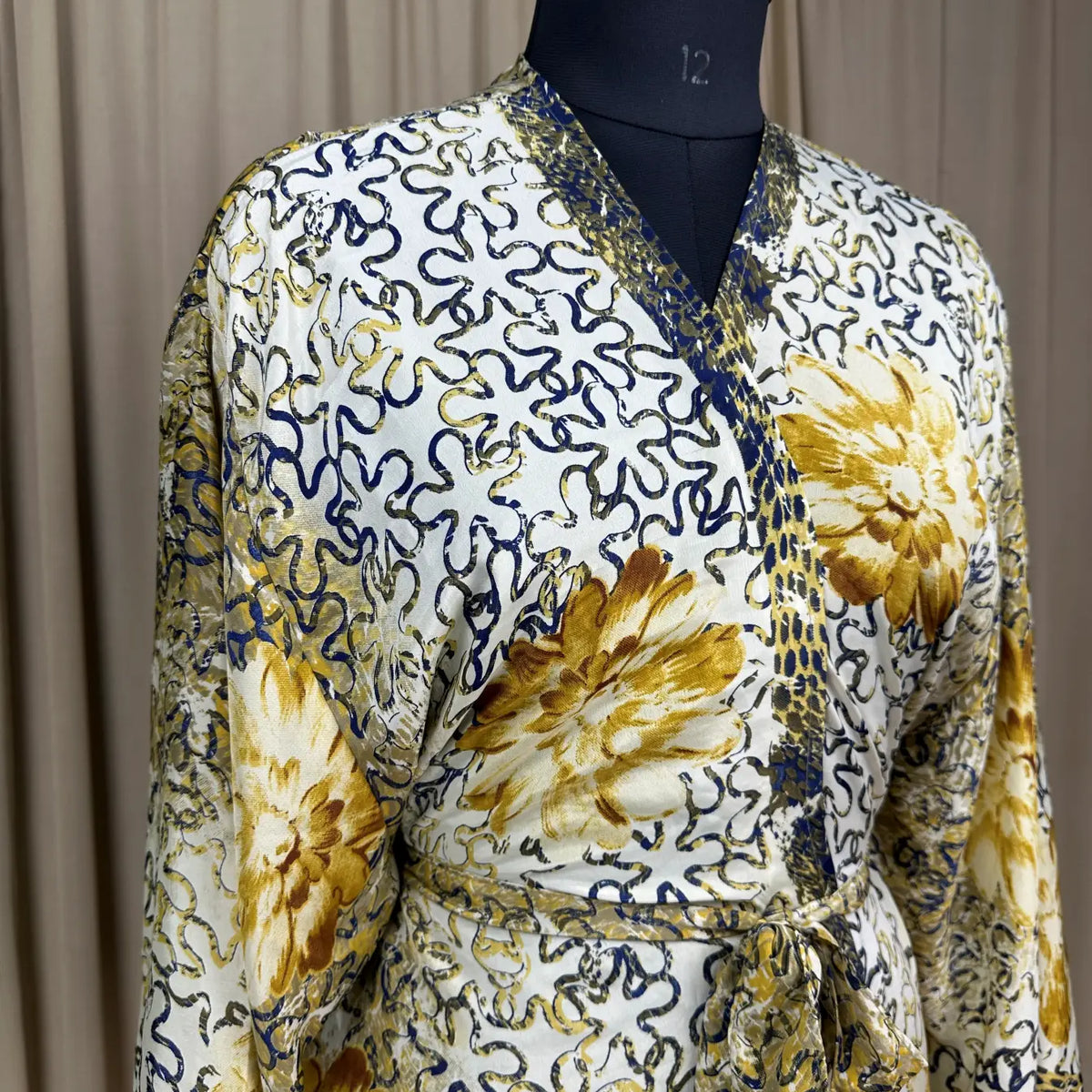 Vintage Silk Kimono Robe in floral