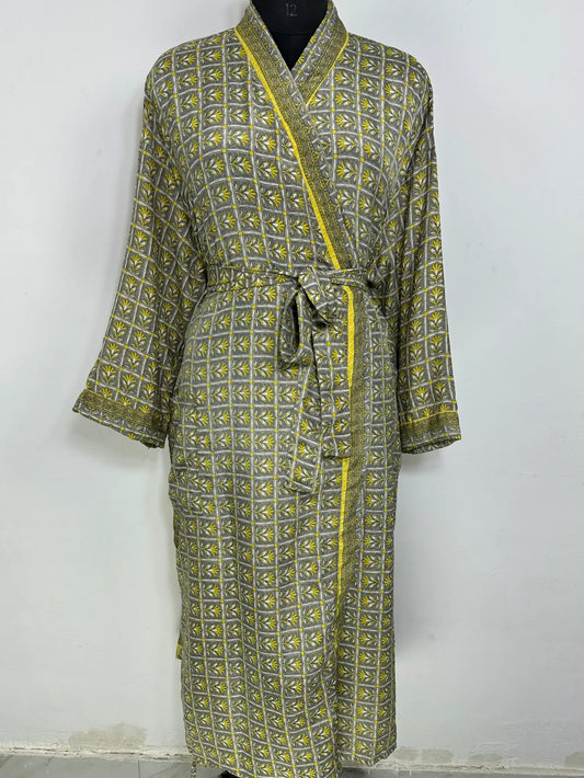 Recycle Silk Sari Women Kimono | Boho Chic Robe House | Beach Cover Up Vintage Bridesmaid Lounge Dressing Gown l Resort Wear Gypsy Nightwear