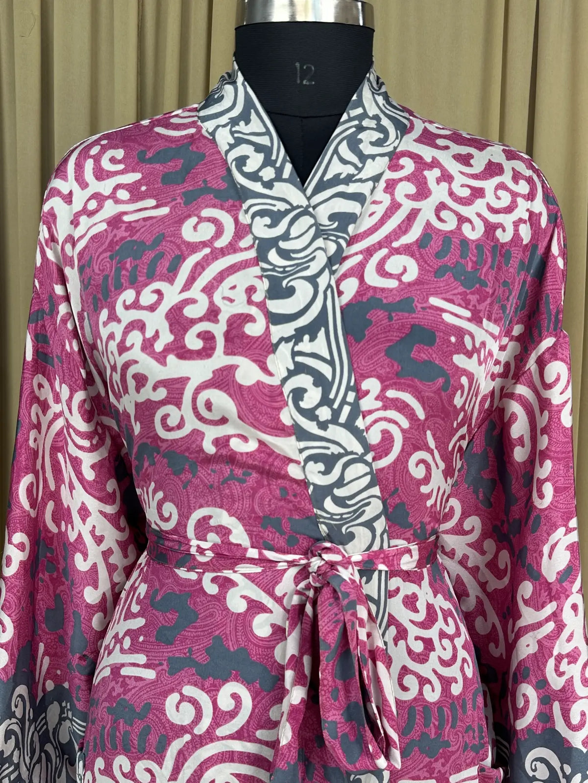 Recycle Silk Sari Women Kimono | Boho Chic Beach Cover Up Vintage Lounge Dressing Robe l Resort Wear Regal Gypsy House Robe | Pink Paisley