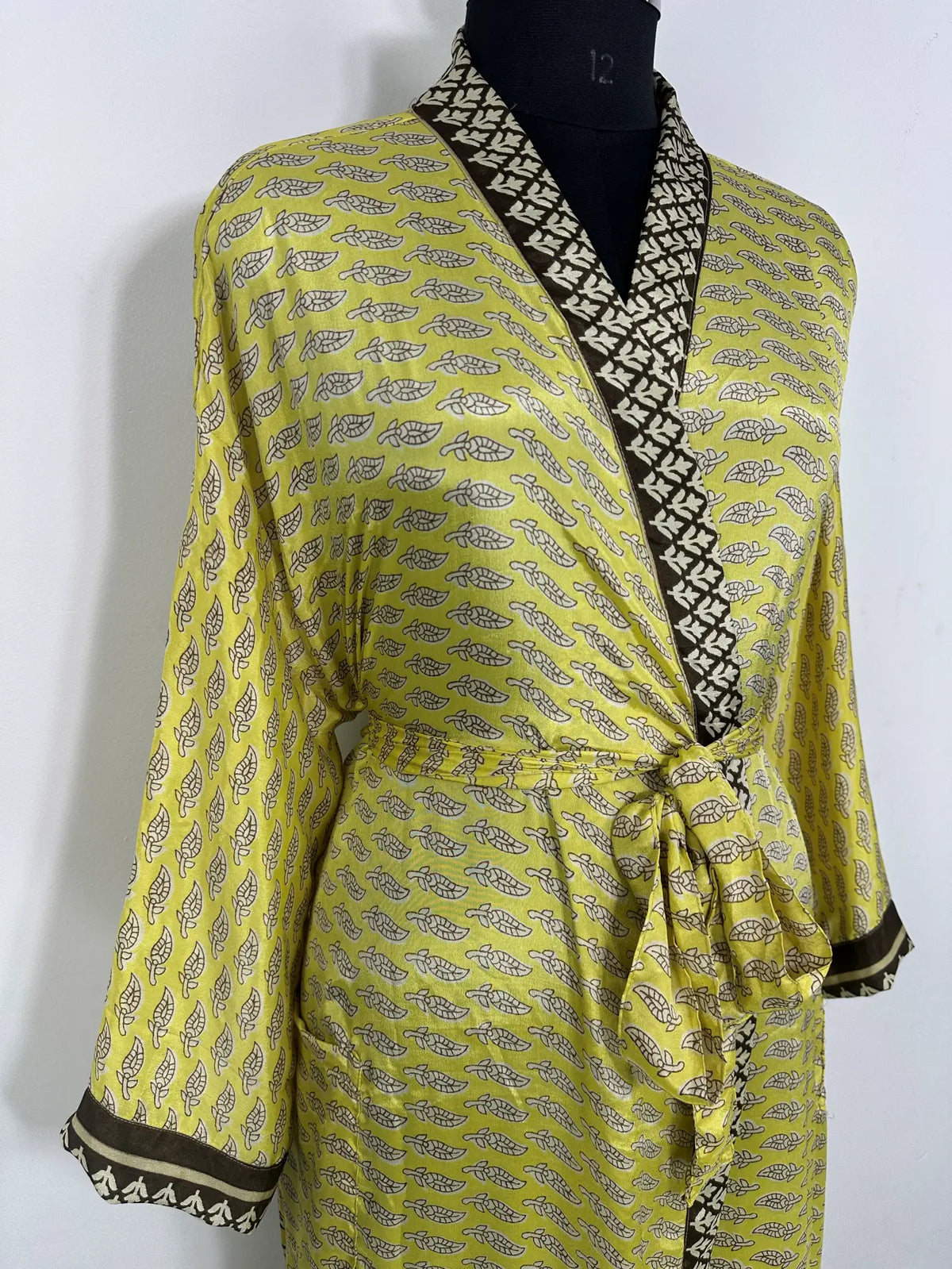 Recycle Silk Sari Women Kimono | Boho Chic Robe House | Beach Cover Up Vintage Bridesmaid Lounge Dressing Gown l Resort Wear Gypsy Nightwear