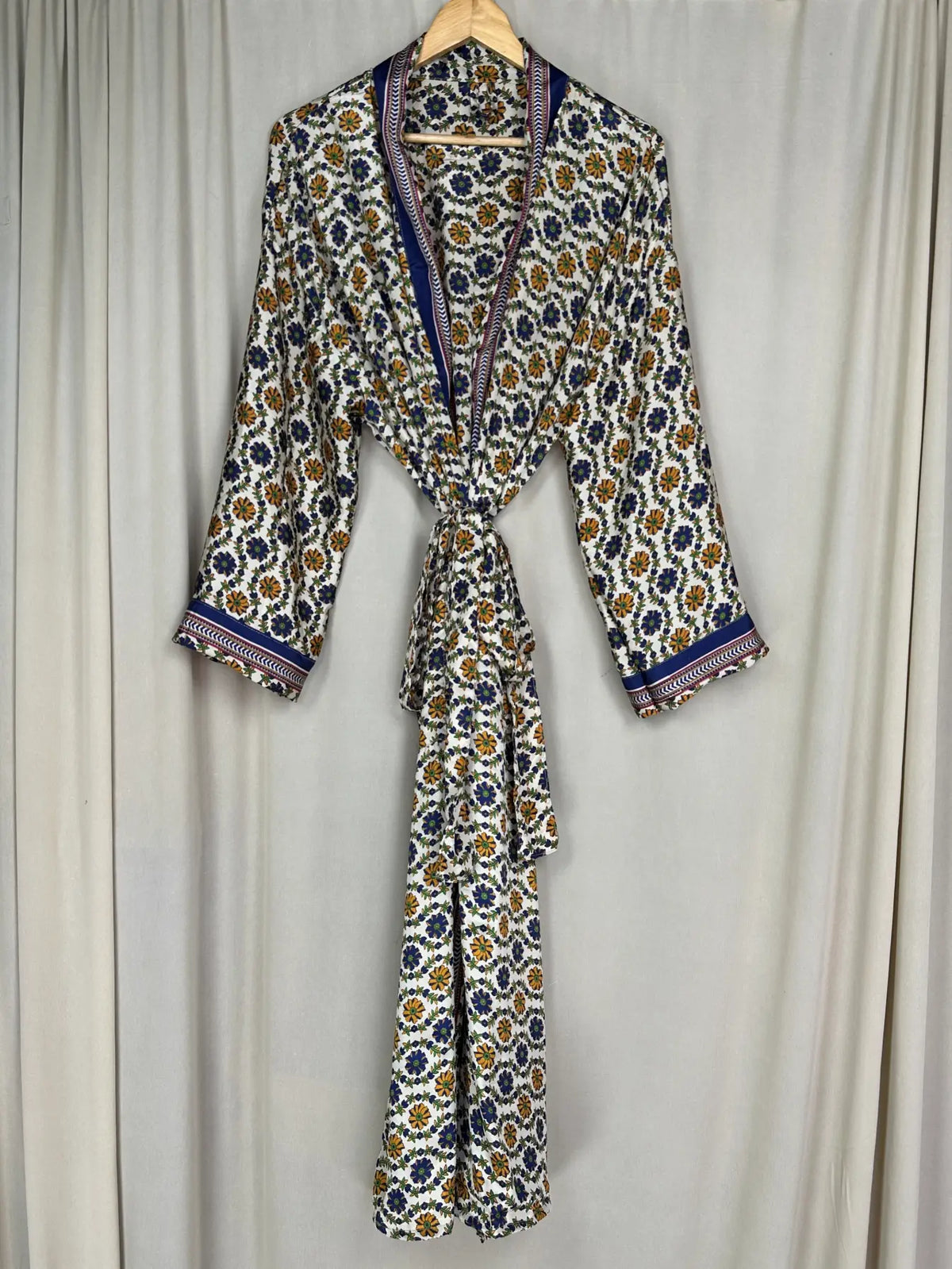 Recycle Silk Sari Women Kimono | Boho Chic Robe House, Beach Cover Up Vintage Bridesmaid Lounge Dressing Gown l Resort Wear Gypsy Nightwear