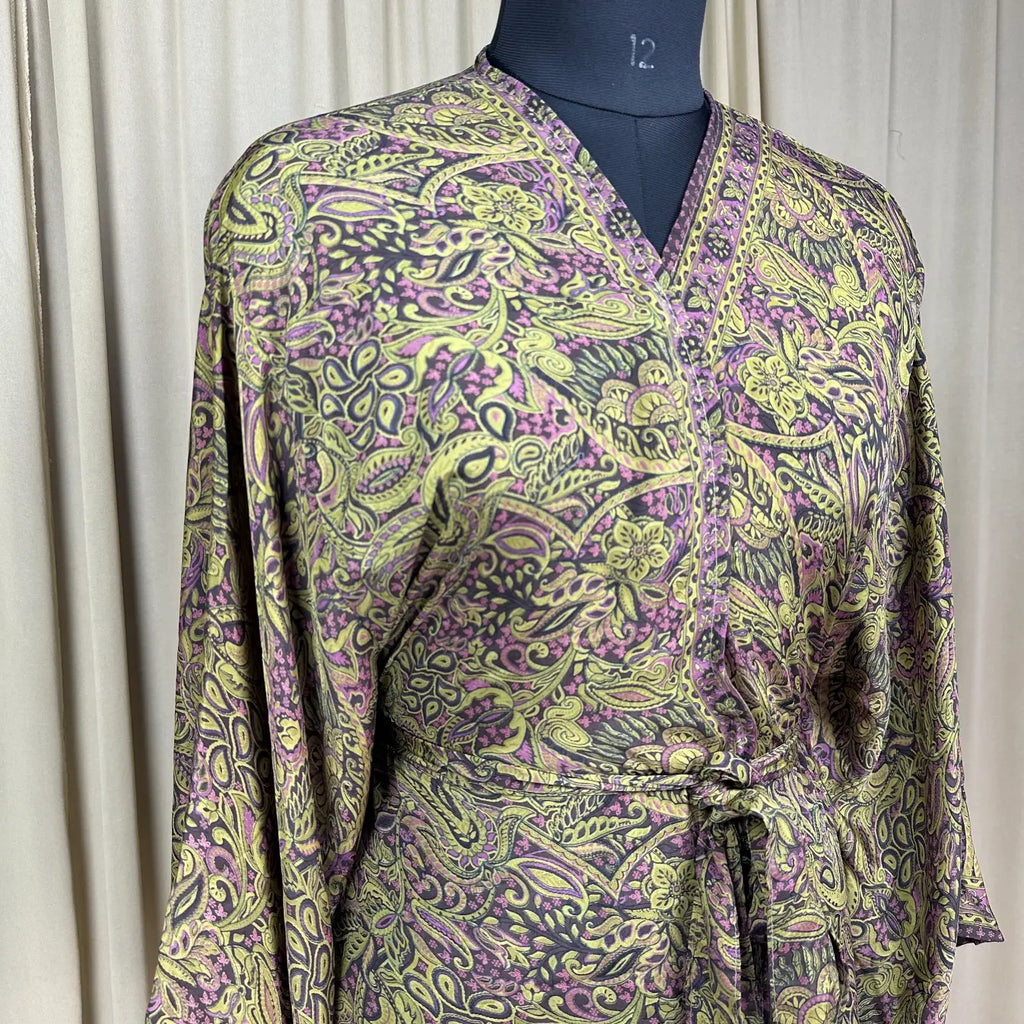 Vintage Silk Kimono Robe in floral