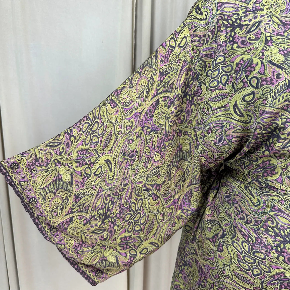 Vintage Silk Kimono Robe in floral