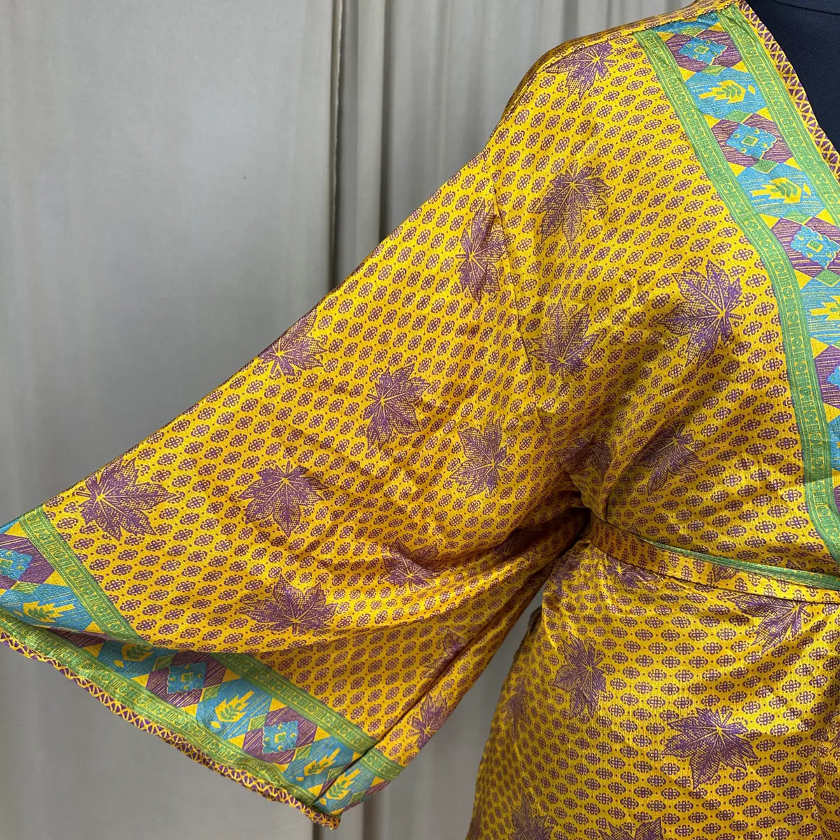 Vintage Silk Kimono Robe in floral
