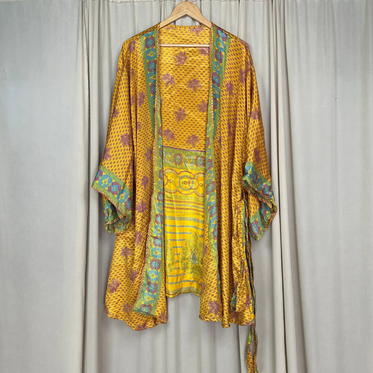 Vintage Silk Kimono Robe in floral