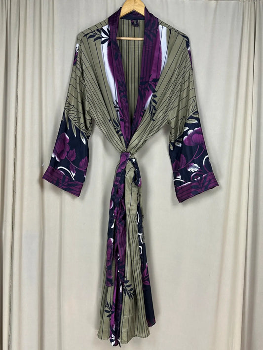 Recycle Silk Sari Women Kimono | Boho Chic Beach Cover Up Vintage Lounge Dressing Robe l Resort Wear Regal Gypsy House Robe | Purple Floral