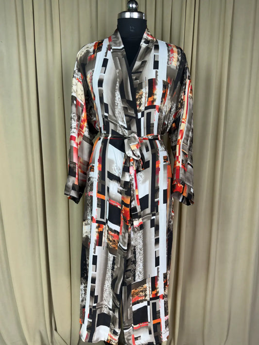 Recycle Silk Sari Women Kimono | Boho Chic Beach Cover Up Vintage Lounge Dressing Robe l Resort Wear Regal Gypsy House Robe, White Geometric