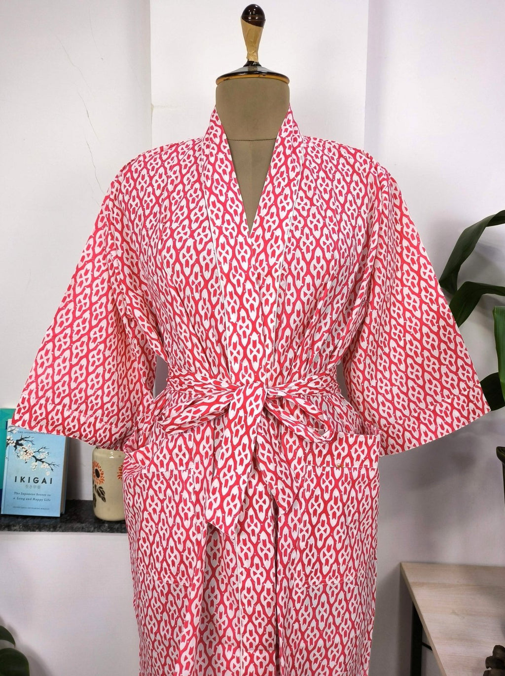 block-printed Cotton Kimono Robe in pink white abstract