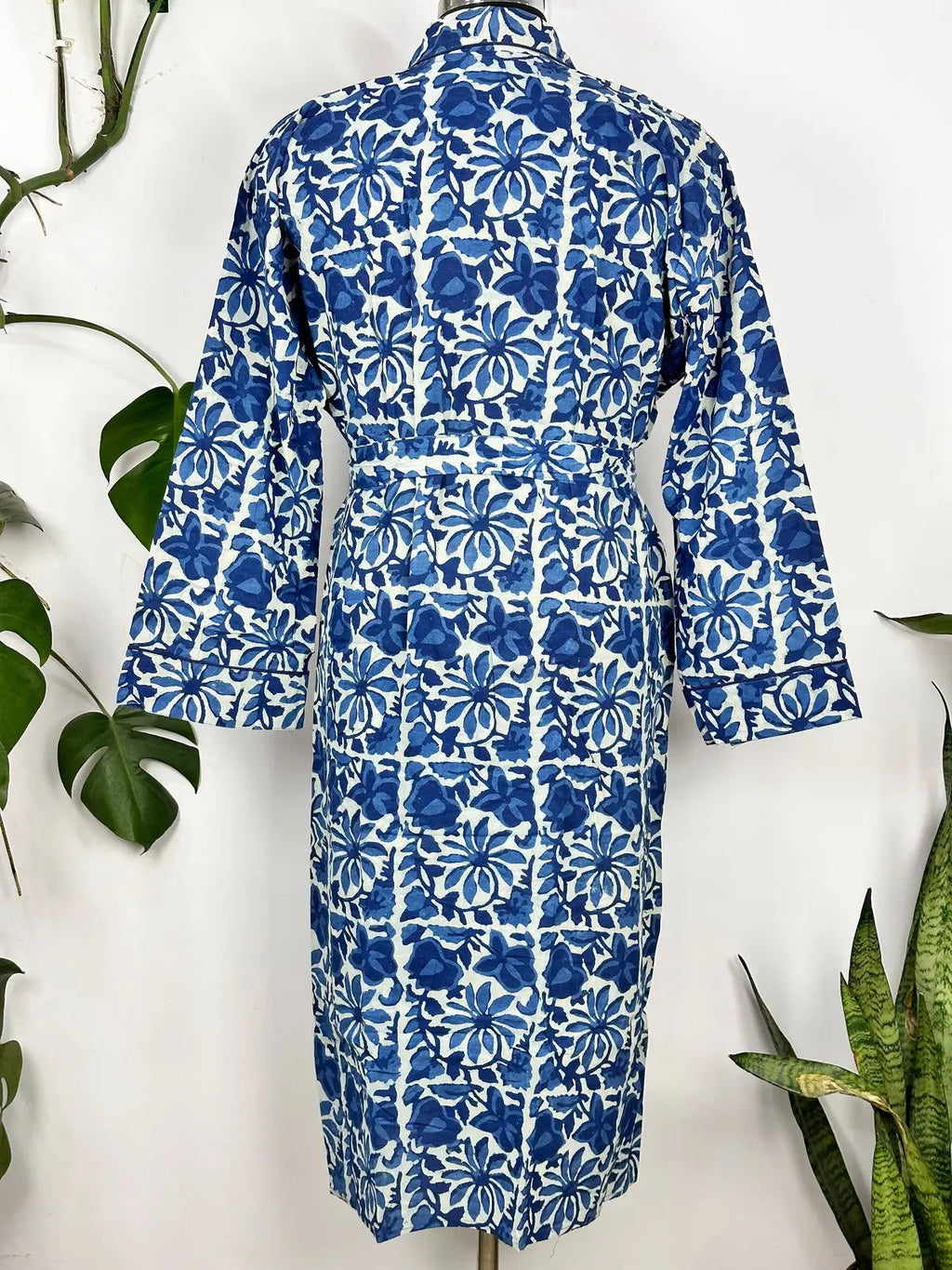 Men's block-printed Cotton Kimono Robe in white blue indigo floral