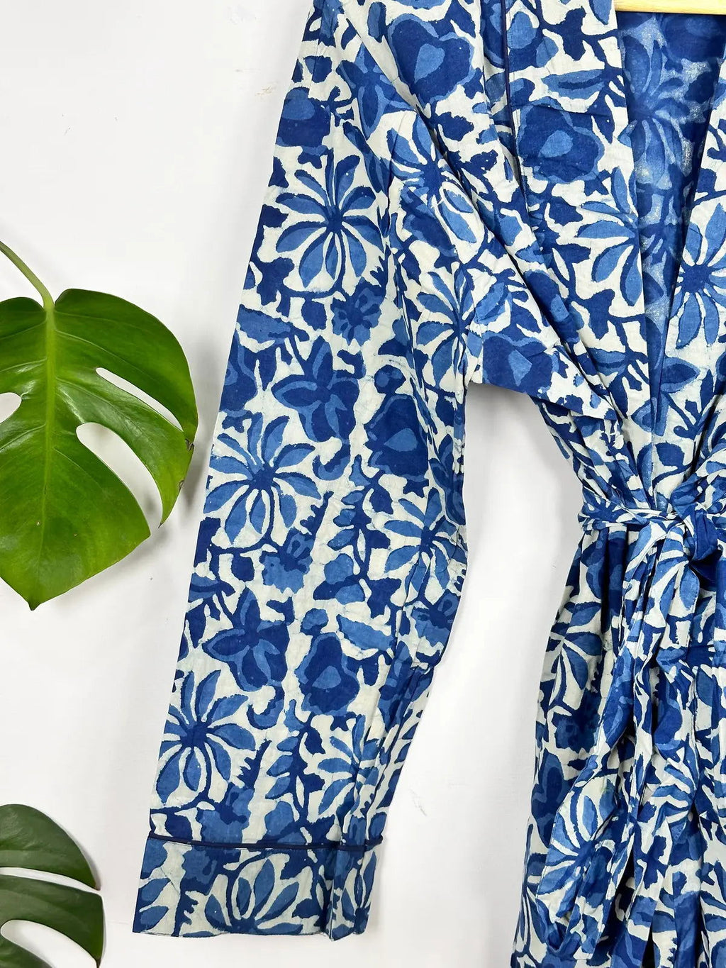 Men's block-printed Cotton Kimono Robe in white blue indigo floral