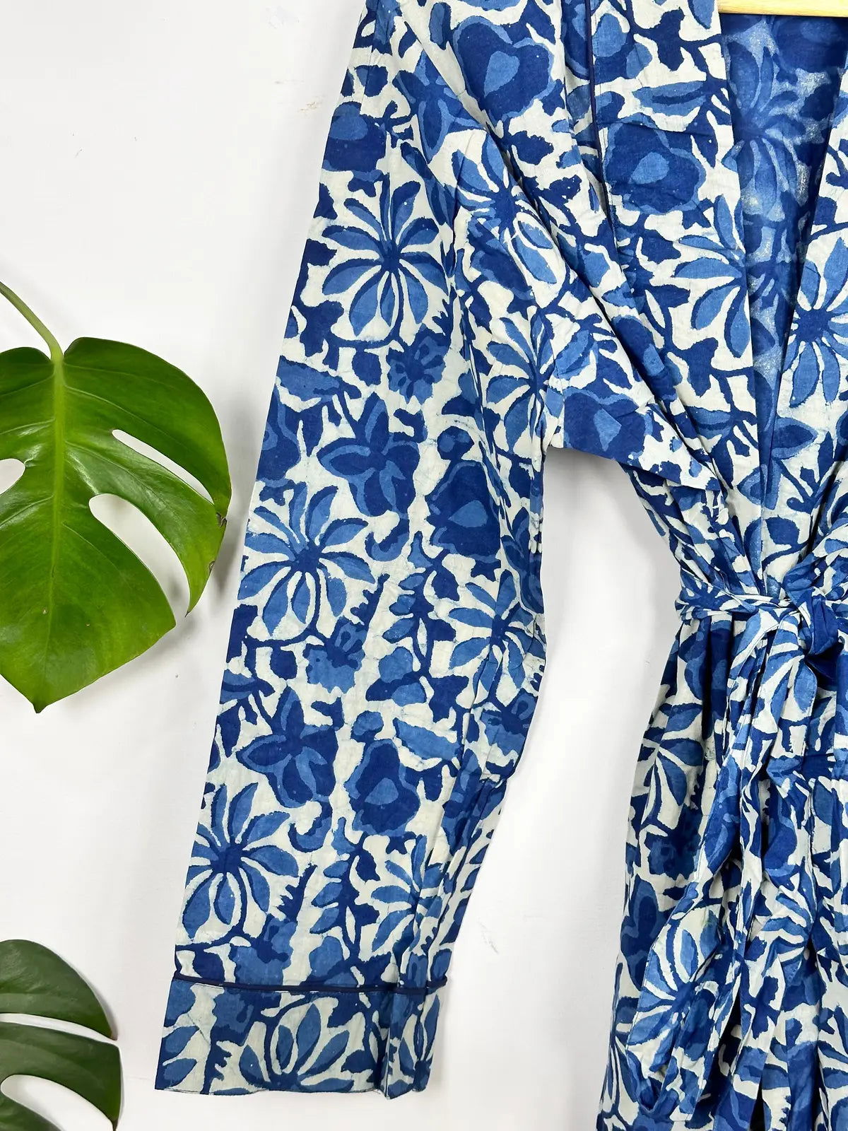 Men's block-printed Cotton Kimono Robe in white blue indigo floral