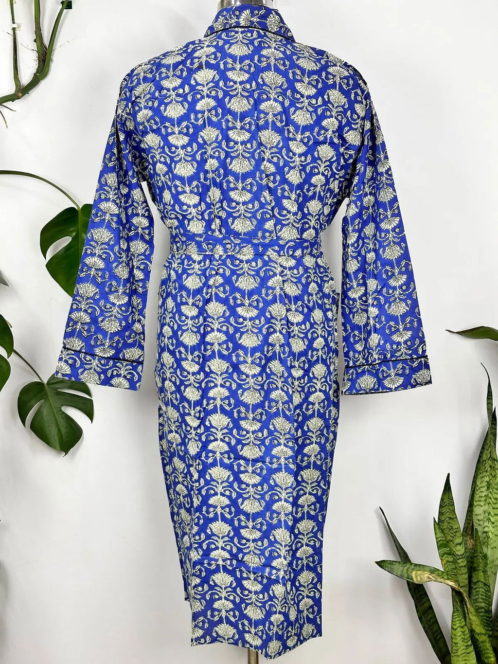Men's block-printed Cotton Kimono Robe in blue white lotus