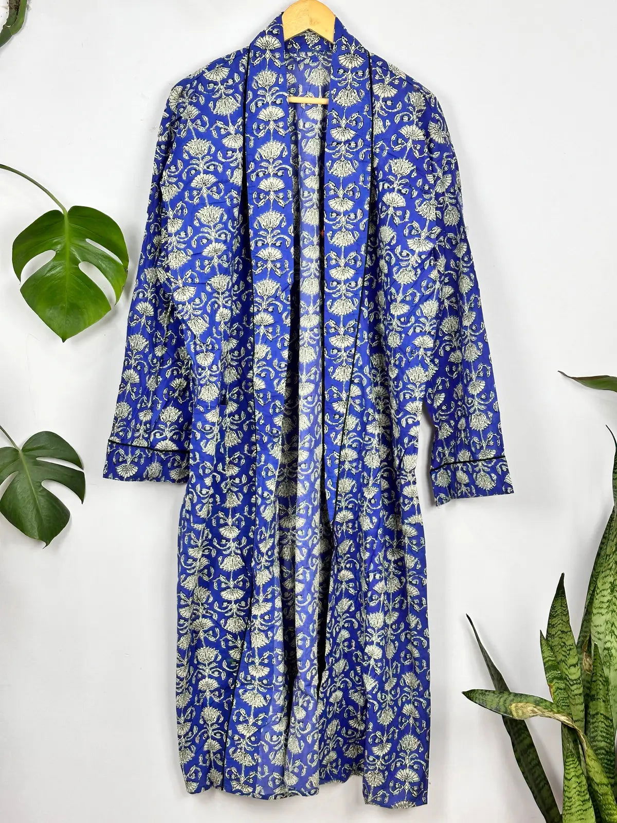 Men's block-printed Cotton Kimono Robe in blue white lotus