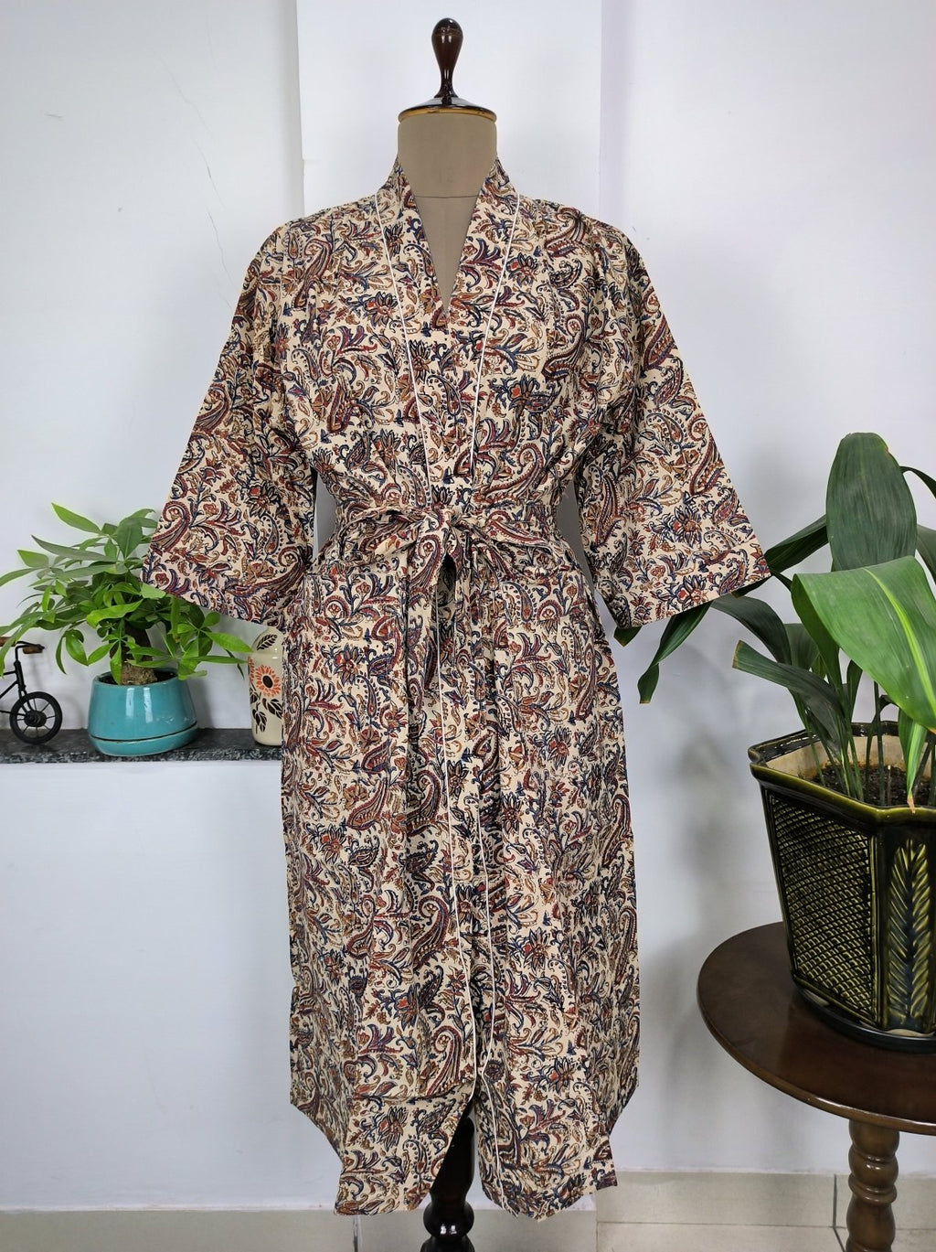 block-printed Cotton Kimono Robe in beige red paisley