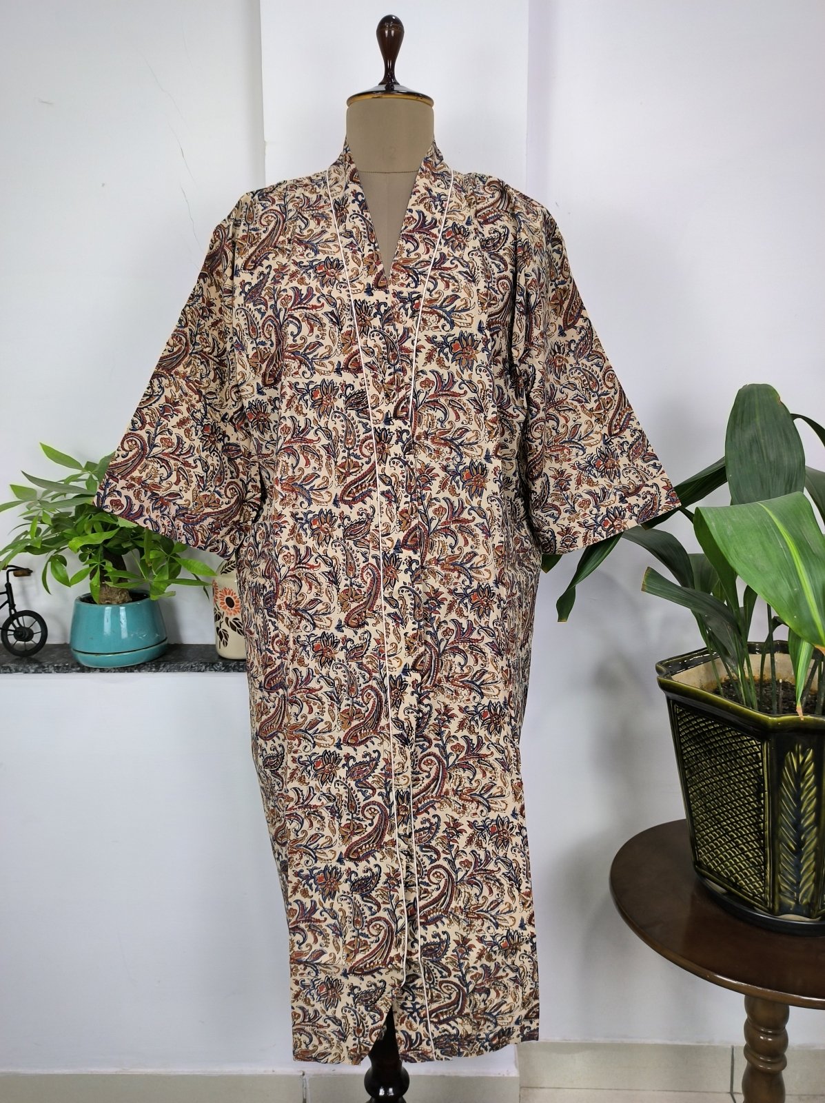 block-printed Cotton Kimono Robe in beige red paisley