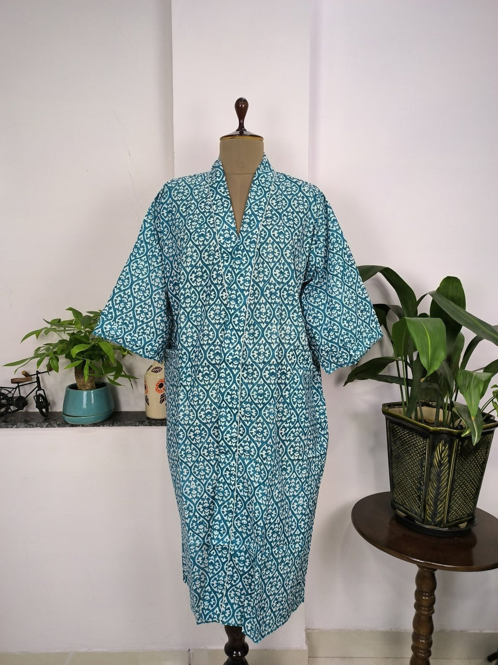 Women's block-printed Cotton Kimono Robe in blue white
