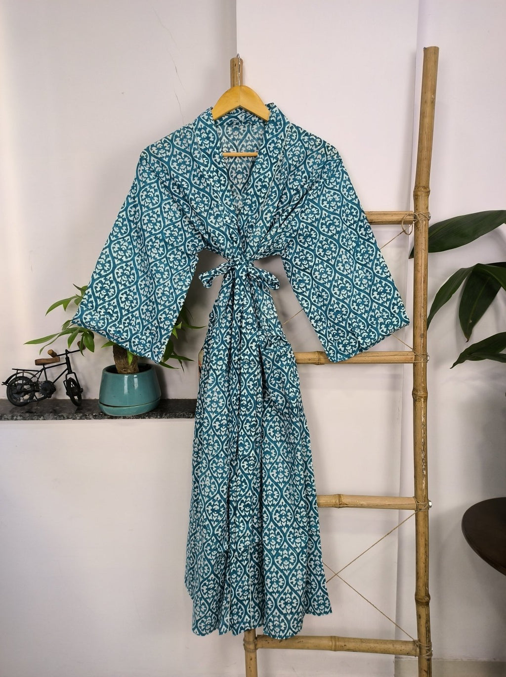 Women's block-printed Cotton Kimono Robe in blue white