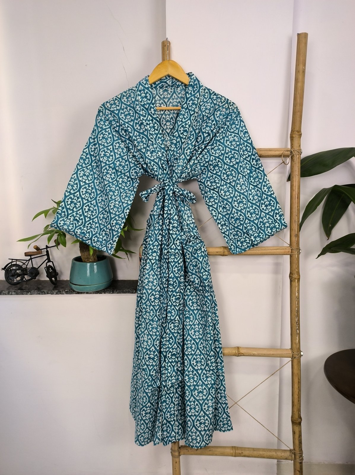 Women's block-printed Cotton Kimono Robe in blue white