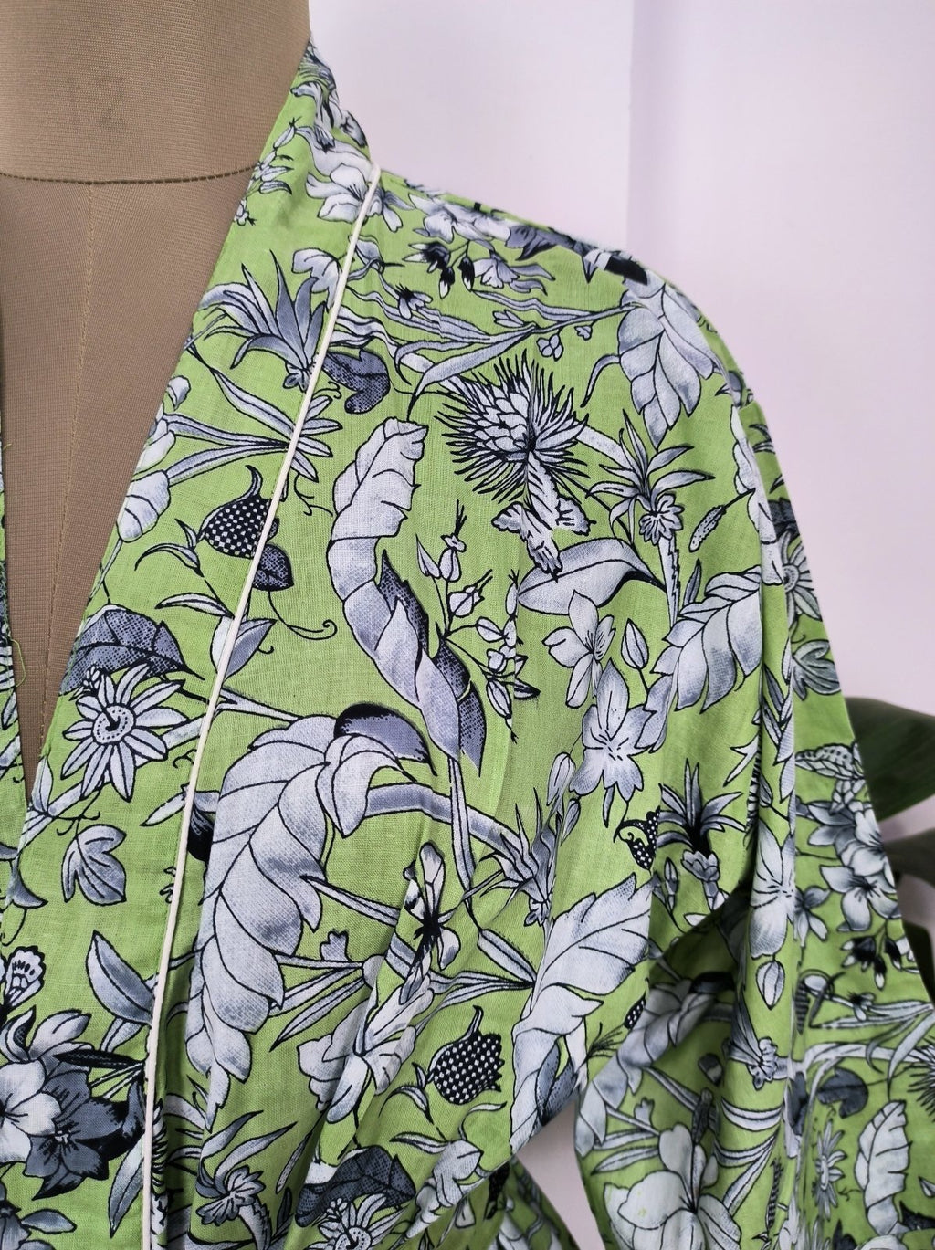 Women's block-printed Cotton Kimono Robe in green pista leaf
