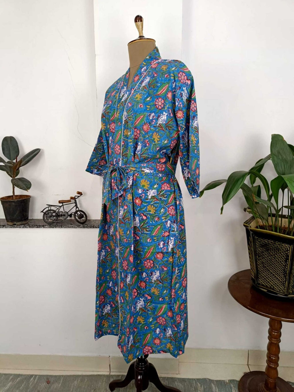 block-printed Cotton Kimono Robe in blue red floral