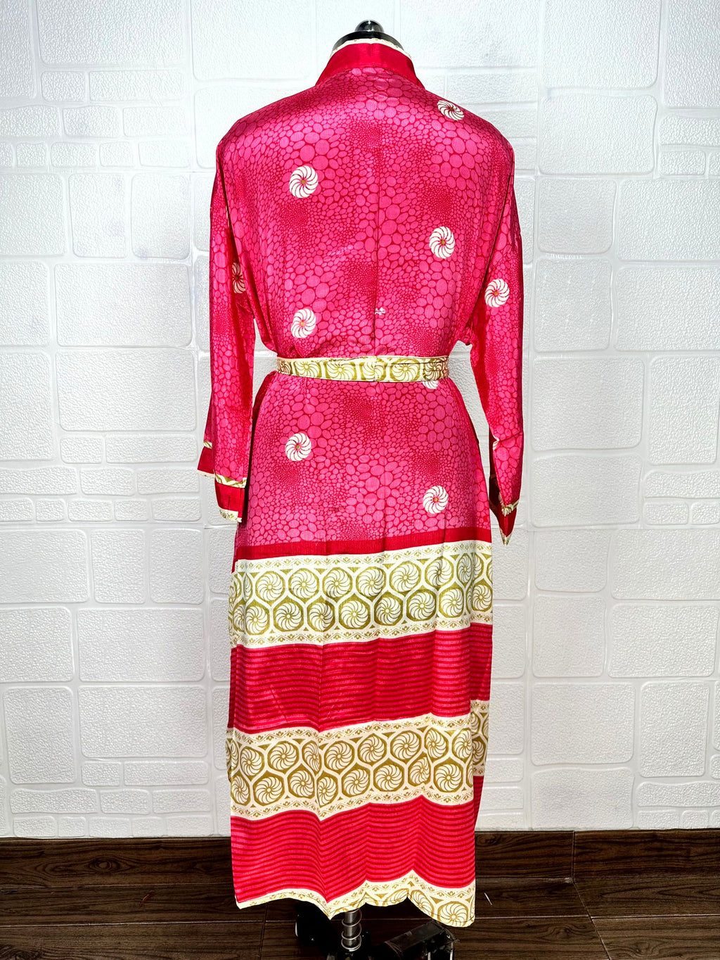 Women's Recycled Silk Kimono Robe in floral