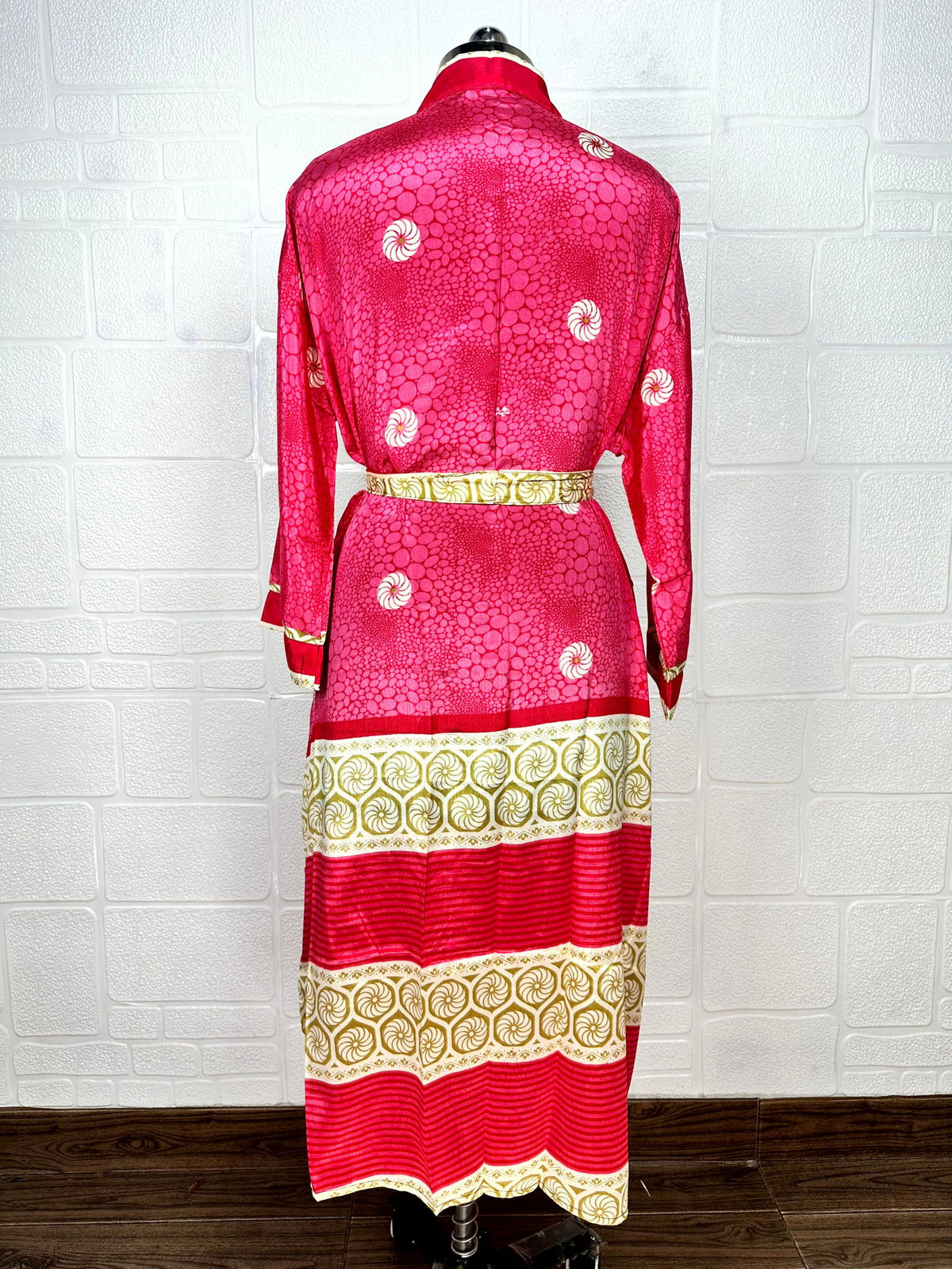 Women's Recycled Silk Kimono Robe in floral