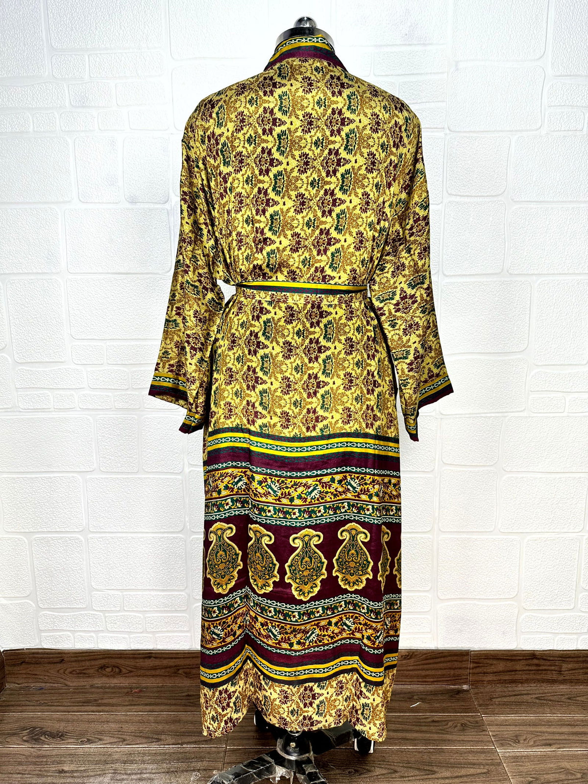 Women's Recycled Silk Kimono Robe in floral