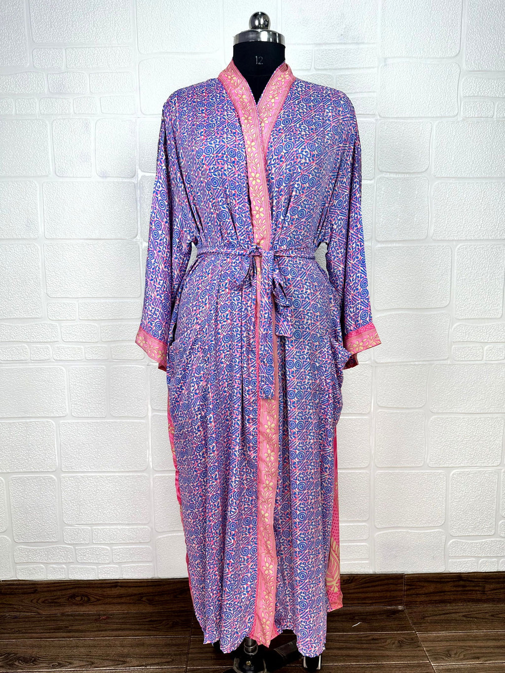 Women's Recycled Silk Kimono Robe in floral