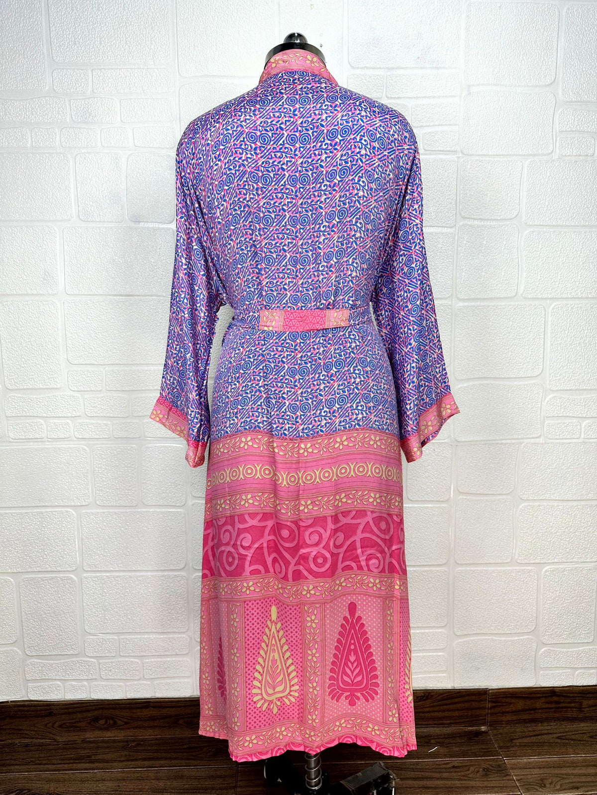 Women's Recycled Silk Kimono Robe in floral