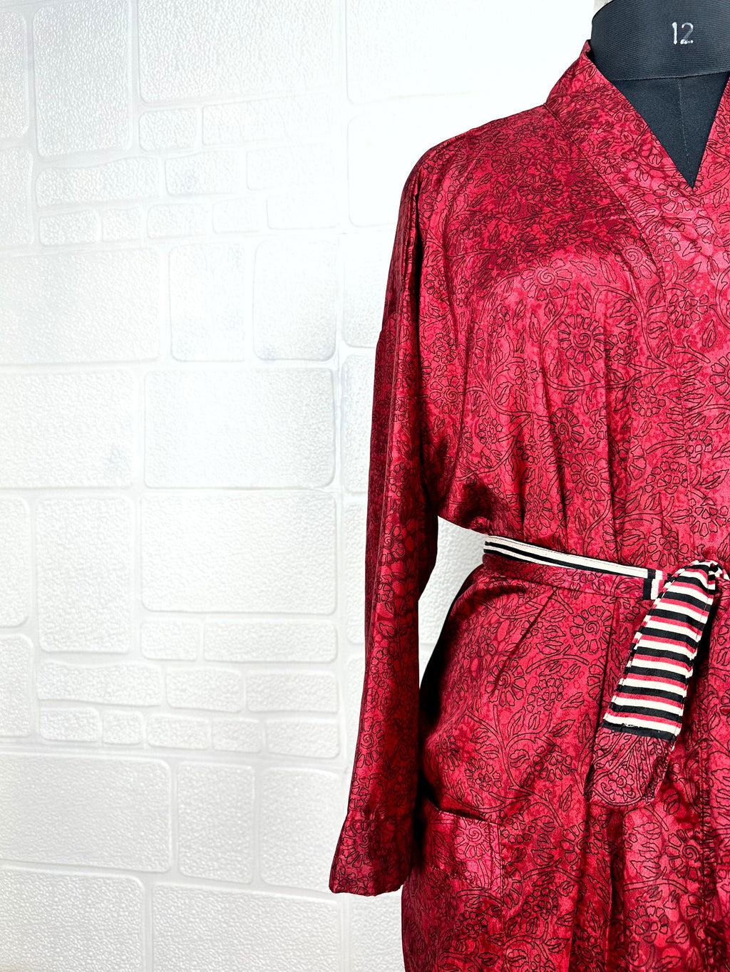 Women's Recycled Silk Kimono Robe in floral
