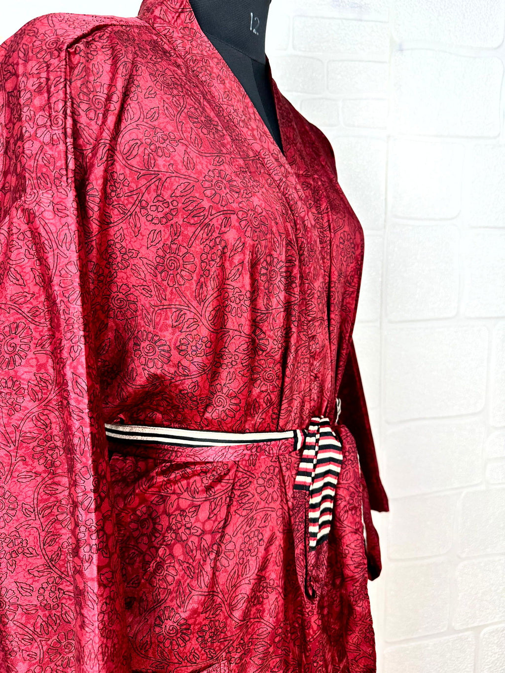Women's Recycled Silk Kimono Robe in floral