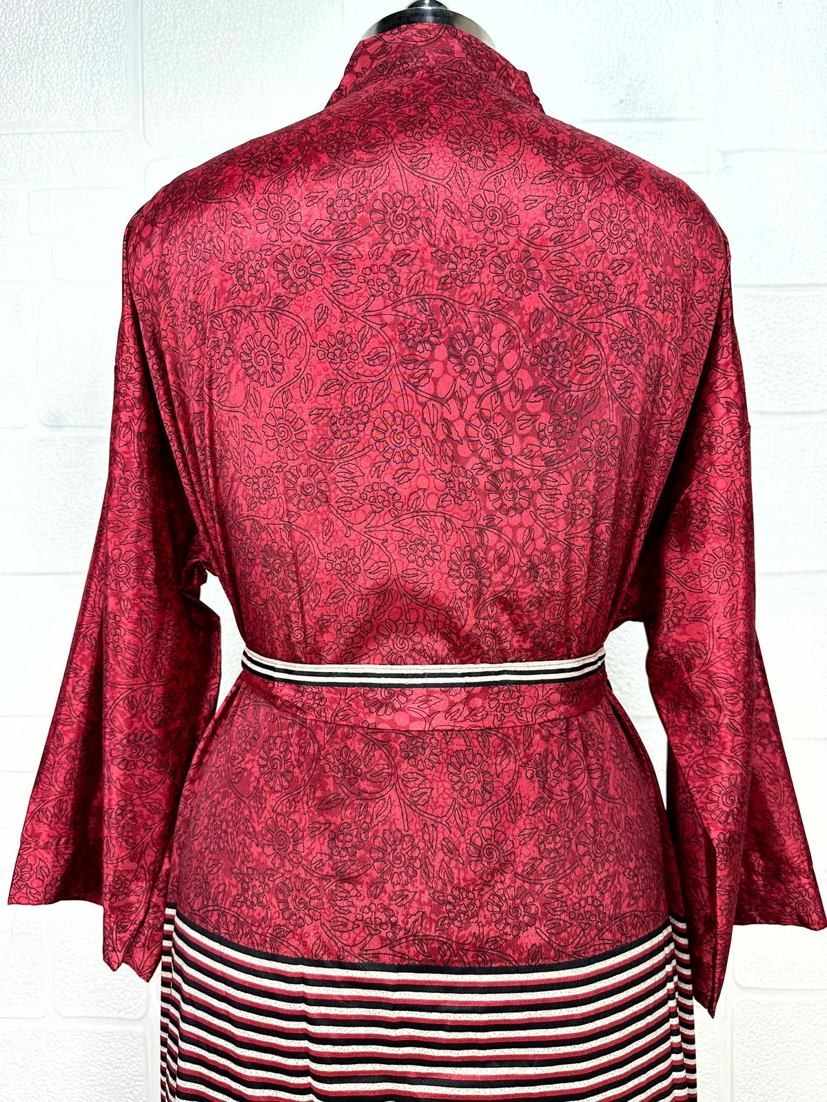 Women's Recycled Silk Kimono Robe in floral