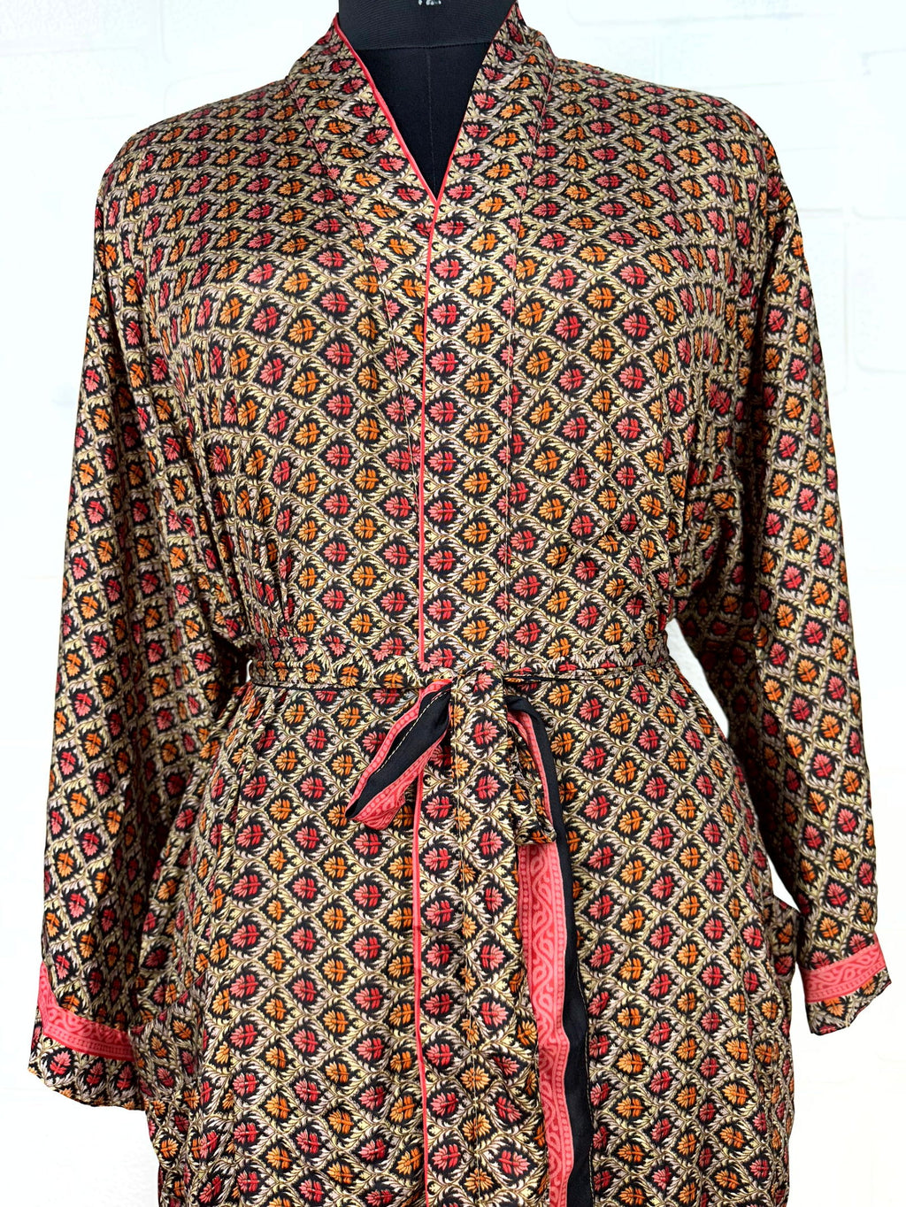 Women's Recycled Silk Kimono Robe in floral